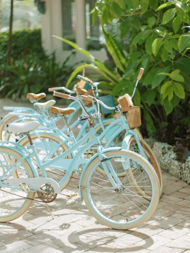 largo-resort-blue-bikes