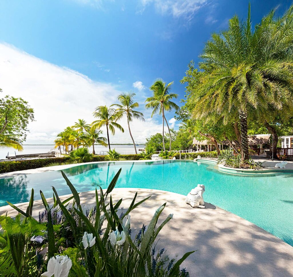 zero-entry infinity pool at Largo Resort overlooking Tarpon Basin in Gulf of America