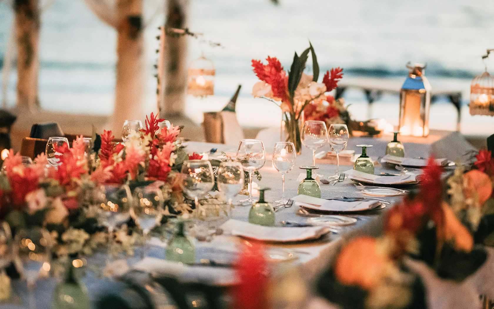 Table setting at a Largo Resort wedding reception